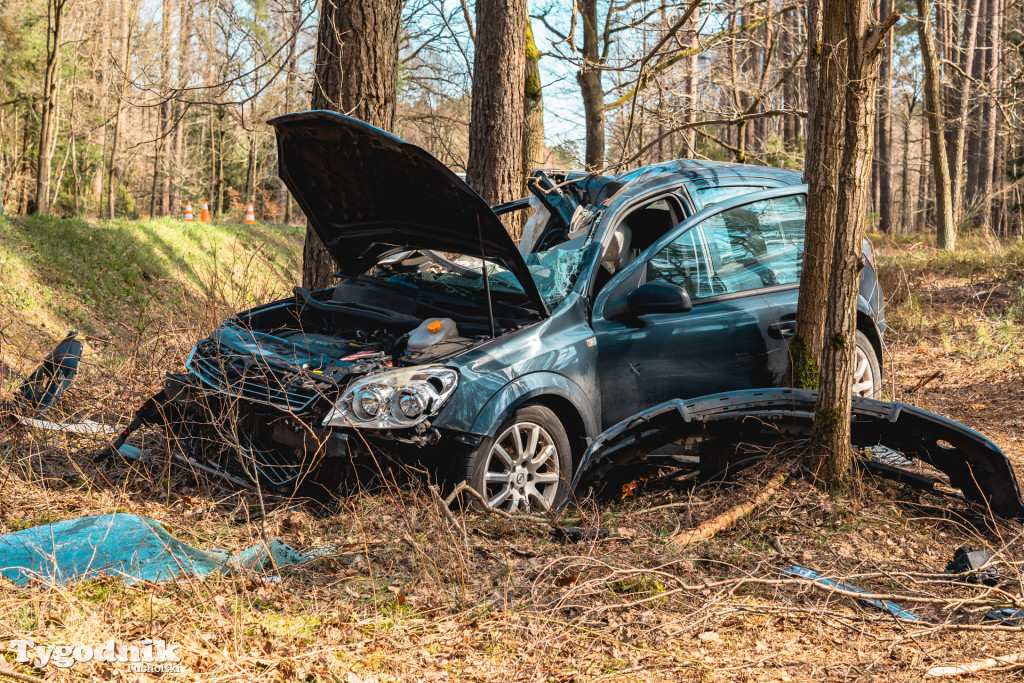 DW240. Wypadek w rejonie Lubiewic 11 kwietnia