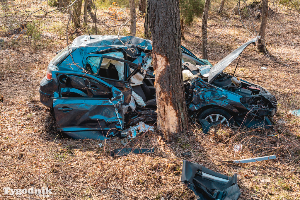 DW240. Wypadek w rejonie Lubiewic 11 kwietnia