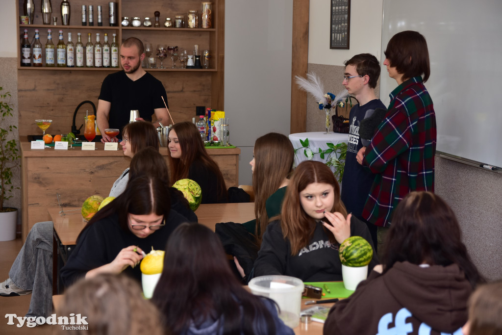 Zachęcają, aby od września kontynuować naukę w ich klasach. ZSLiT zaprosiło ósmoklasistów do swoich murów