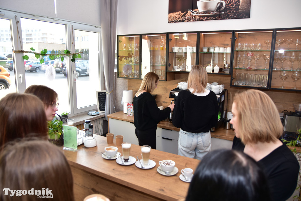 Zachęcają, aby od września kontynuować naukę w ich klasach. ZSLiT zaprosiło ósmoklasistów do swoich murów