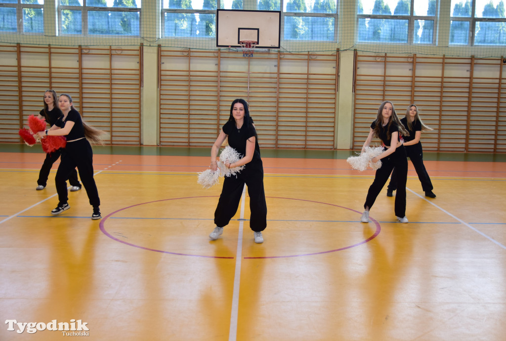 Zachęcają, aby od września kontynuować naukę w ich klasach. ZSLiT zaprosiło ósmoklasistów do swoich murów