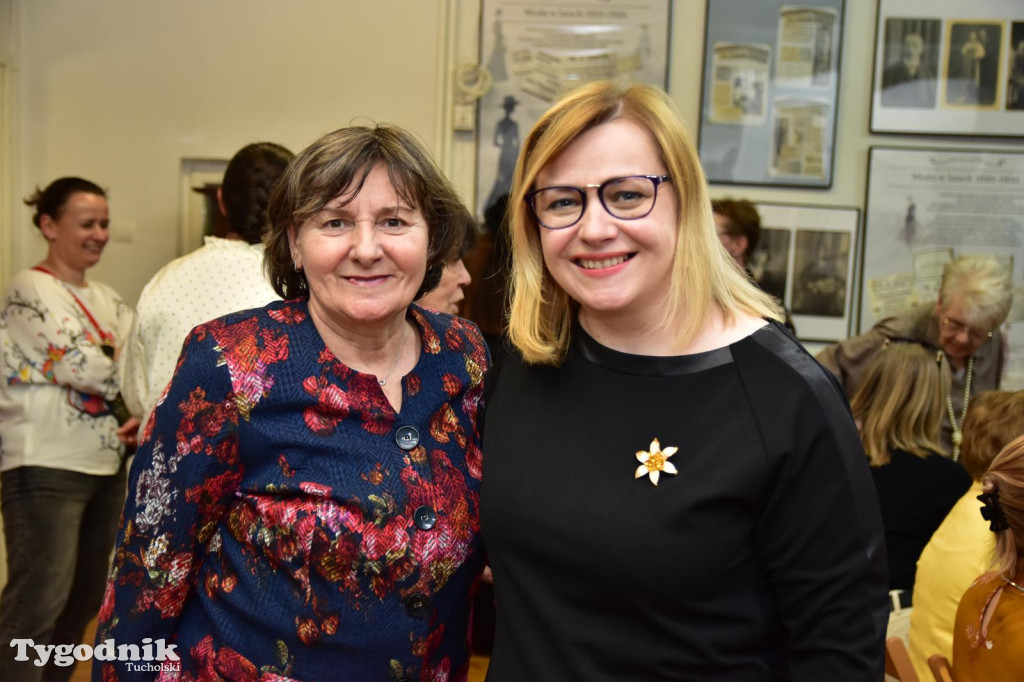 Wystawa o modzie  w Muzeum Borów Tucholskich