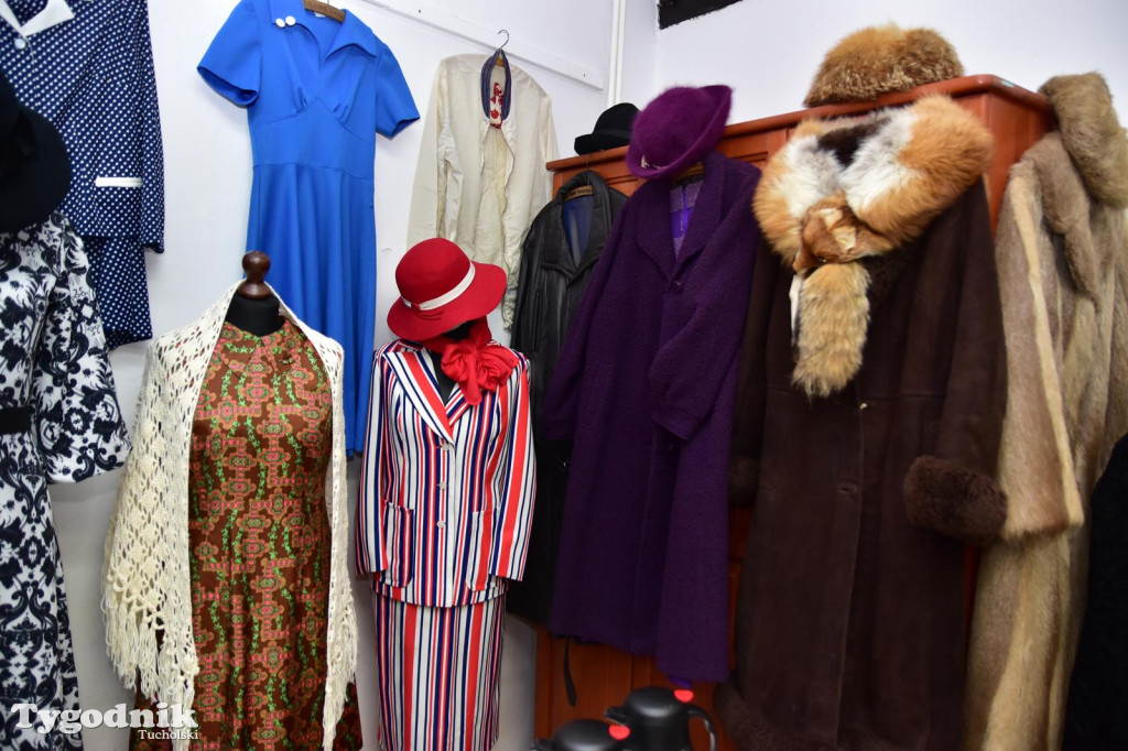 Wystawa o modzie  w Muzeum Borów Tucholskich