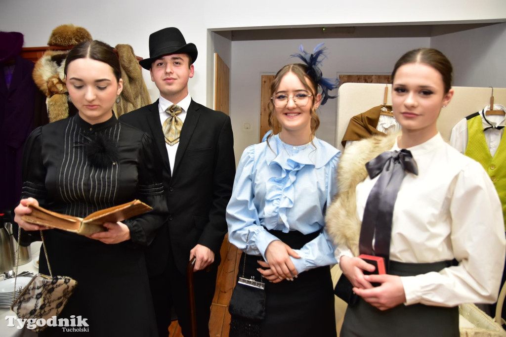 Wystawa o modzie  w Muzeum Borów Tucholskich