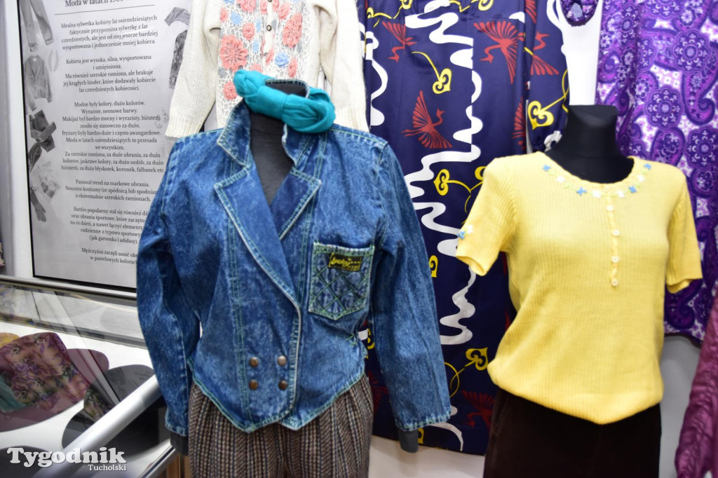 Wystawa o modzie  w Muzeum Borów Tucholskich