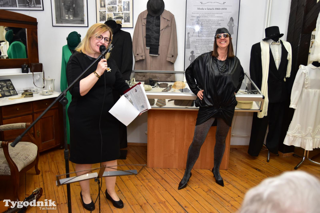 Wystawa o modzie  w Muzeum Borów Tucholskich