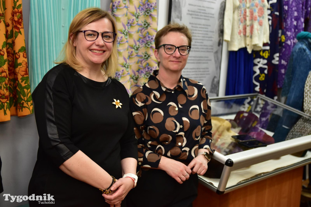 Wystawa o modzie  w Muzeum Borów Tucholskich