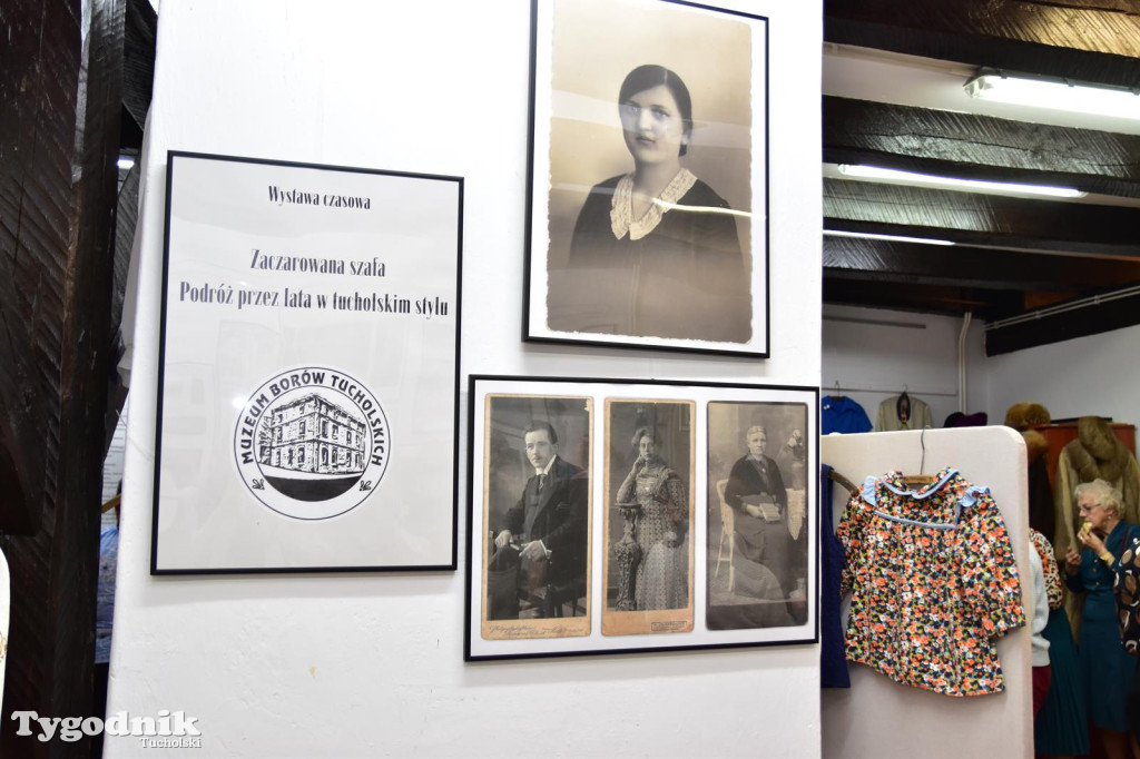 Wystawa o modzie  w Muzeum Borów Tucholskich