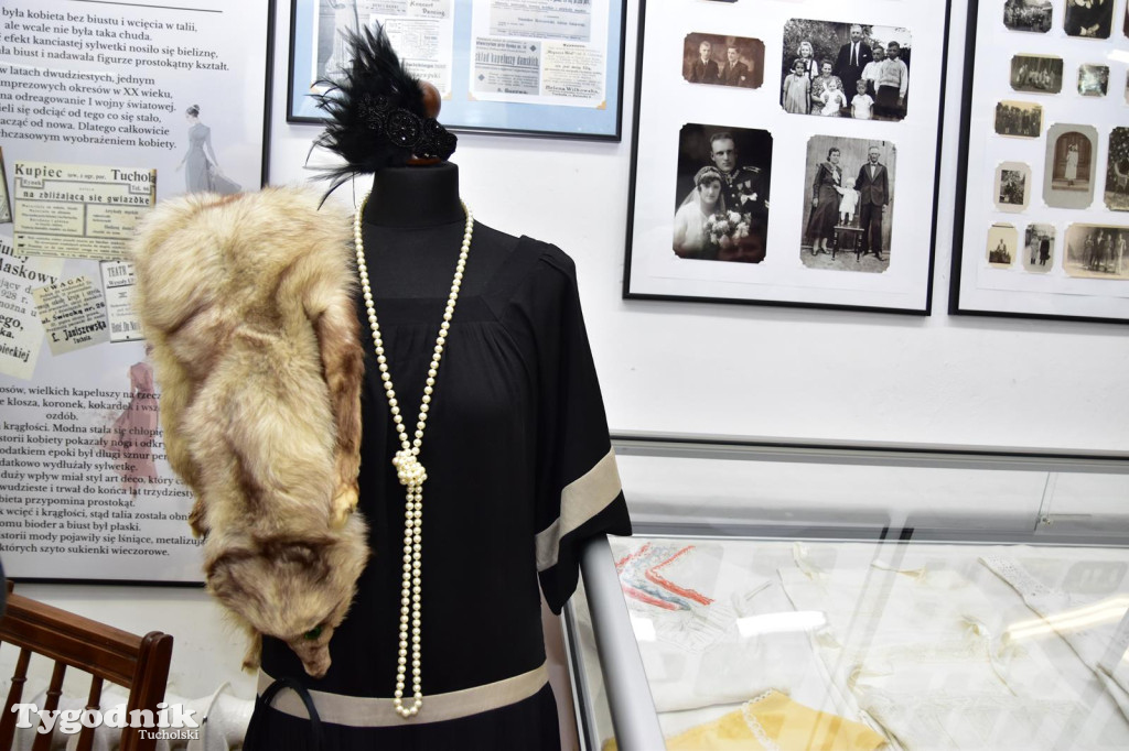 Wystawa o modzie  w Muzeum Borów Tucholskich