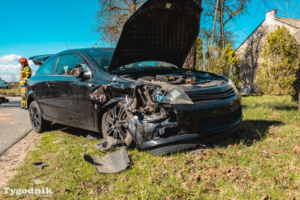 Wypadek w Kęsowie przy ośrodku zdrowia (19 kwietnia)