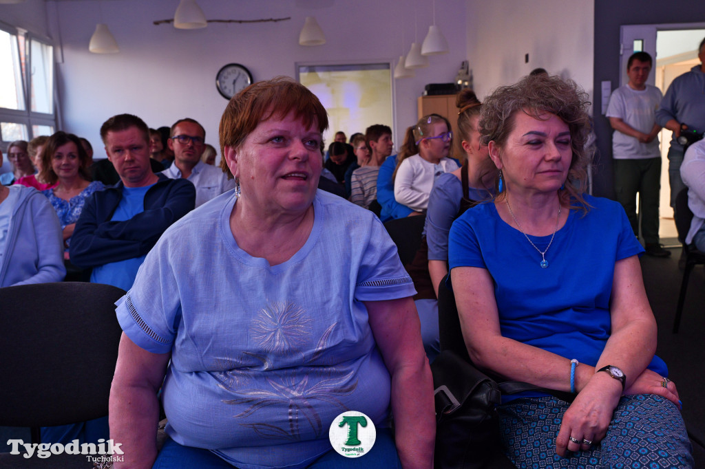 Niebieska kafka w Stowarzyszeniu Się Uda