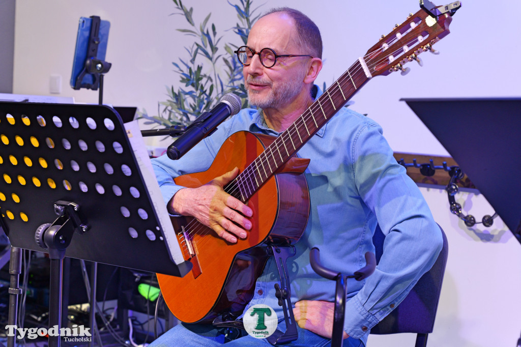 Niebieska kafka w Stowarzyszeniu Się Uda