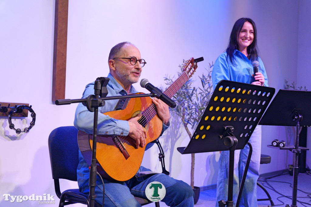 Niebieska kafka w Stowarzyszeniu Się Uda