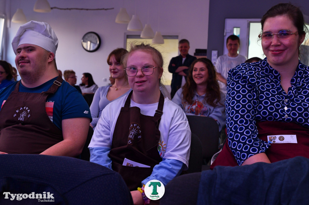 Niebieska kafka w Stowarzyszeniu Się Uda