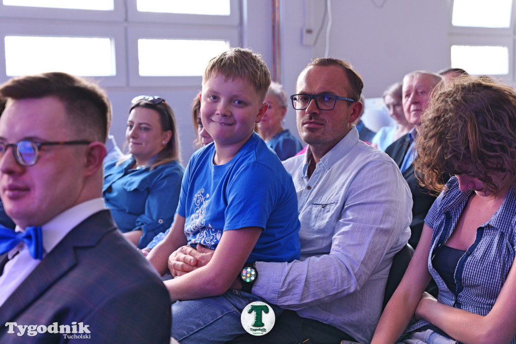 Niebieska kafka w Stowarzyszeniu Się Uda