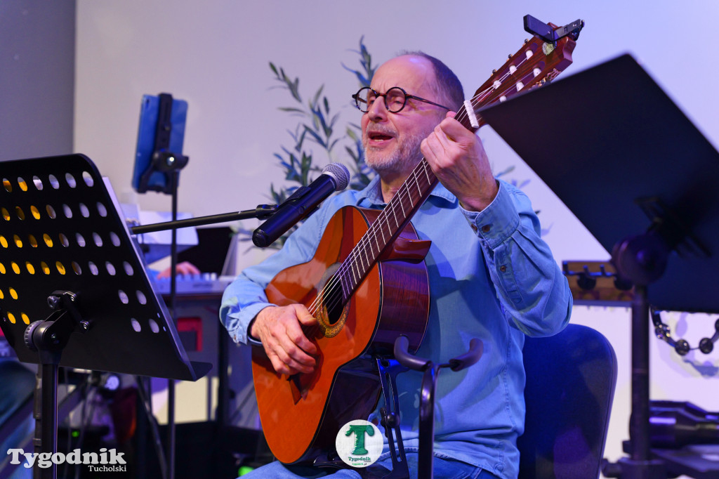 Niebieska kafka w Stowarzyszeniu Się Uda