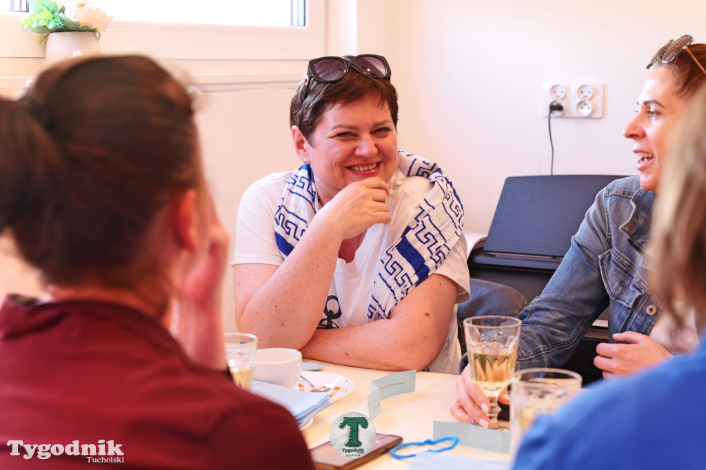 Niebieska kafka w Stowarzyszeniu Się Uda