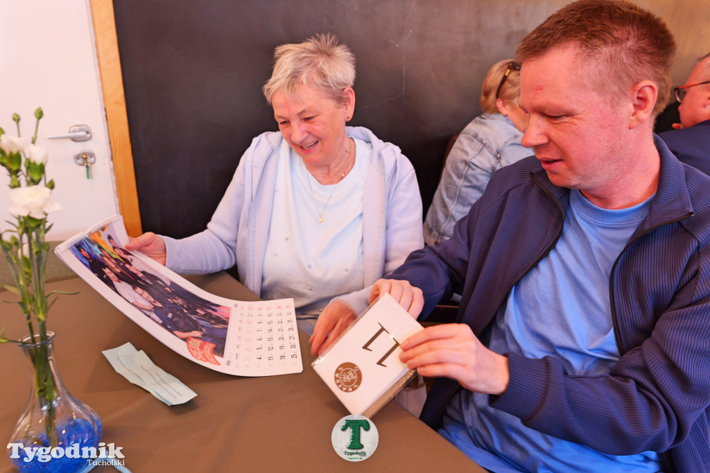 Niebieska kafka w Stowarzyszeniu Się Uda