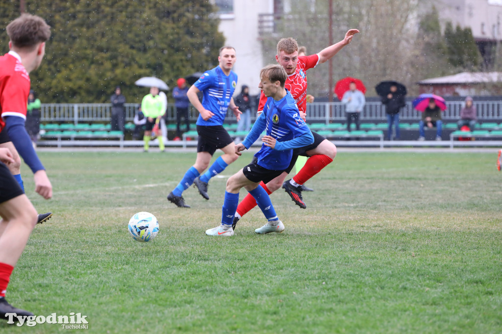 Klasa B: Cis i Myśliwiec gościnni dla rywali