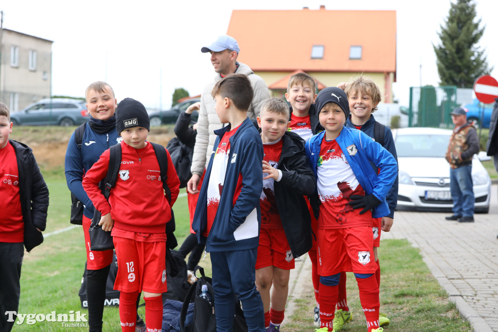 Klasa B: Cis i Myśliwiec gościnni dla rywali