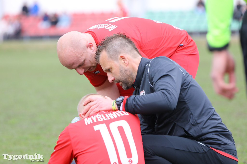 Klasa B: Cis i Myśliwiec gościnni dla rywali