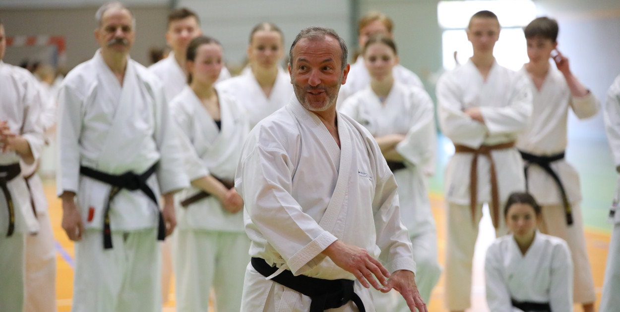 Seminarium tucholskich karateków w towarzystwie gościa z Włoch