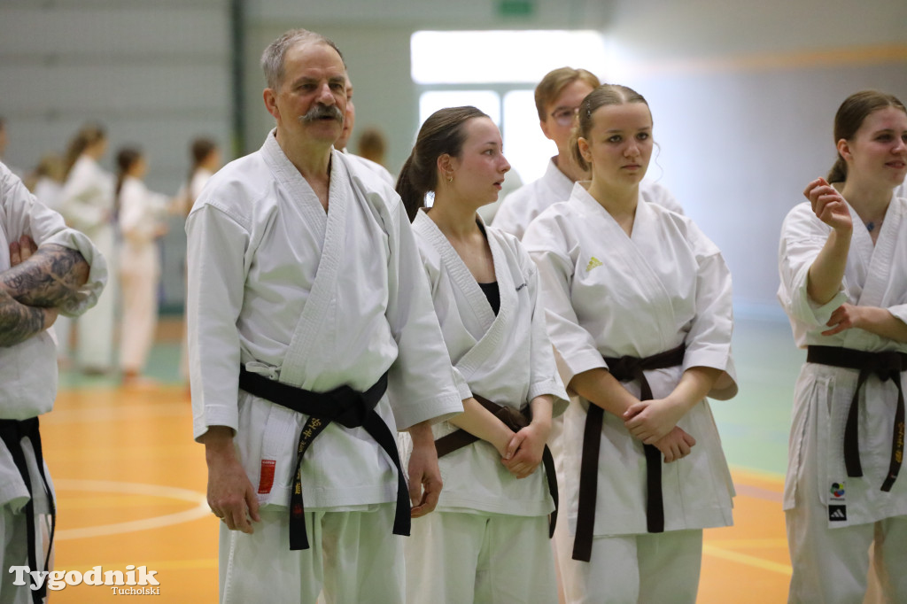 Seminarium tucholskich karateków w towarzystwie gościa z Włoch