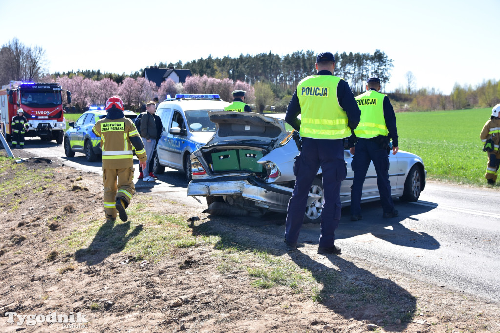 Uwaga! Zderzenie dwóch pojazdów między Tucholą a Łyskowem