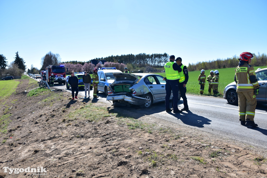 Uwaga! Zderzenie dwóch pojazdów między Tucholą a Łyskowem