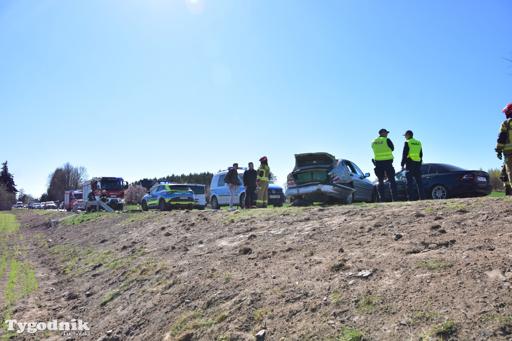 Uwaga! Zderzenie dwóch pojazdów między Tucholą a Łyskowem