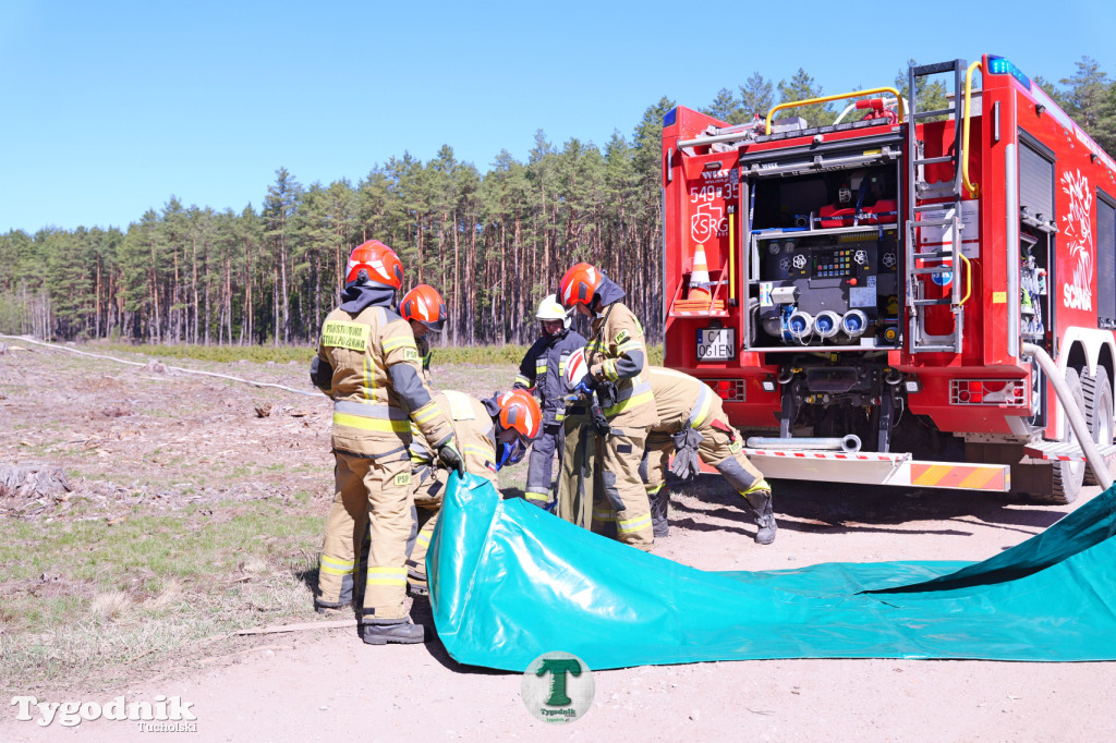 Zakonspirowane ćwiczenia. Strażacy i leśnicy do pożaru