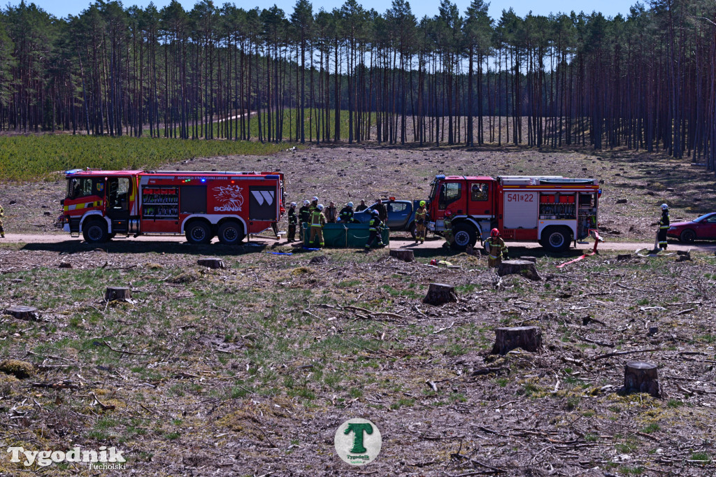 Zakonspirowane ćwiczenia. Strażacy i leśnicy do pożaru