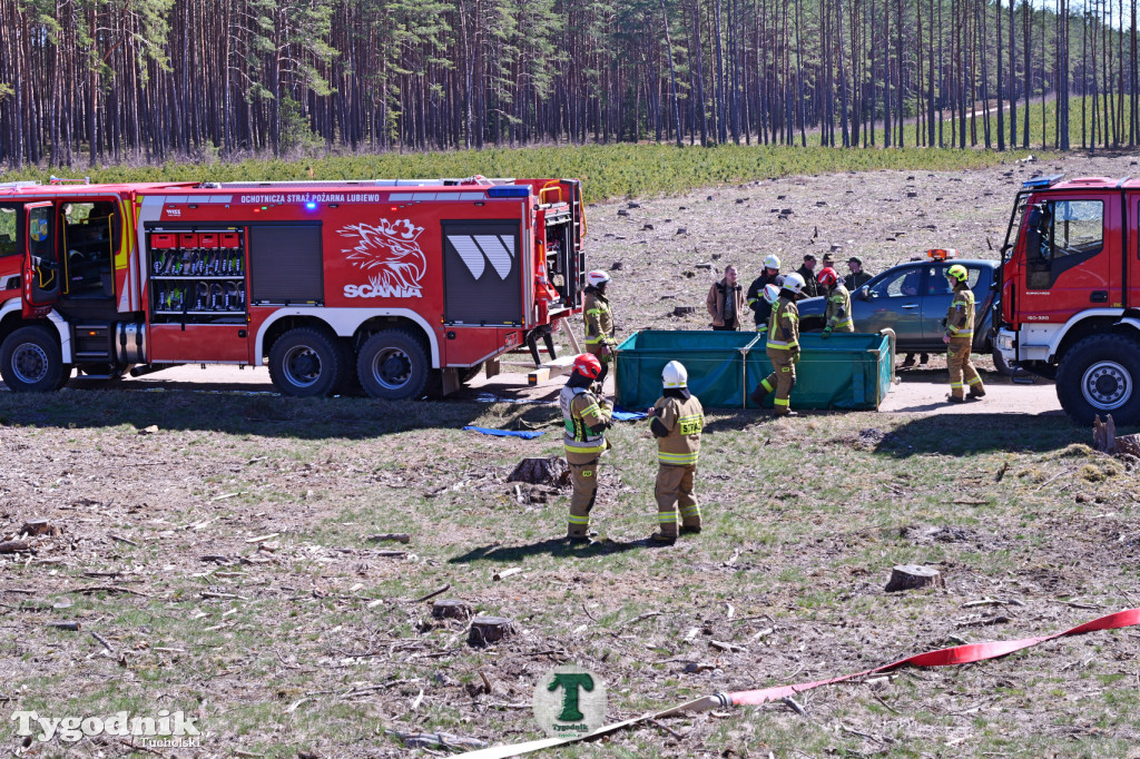 Zakonspirowane ćwiczenia. Strażacy i leśnicy do pożaru