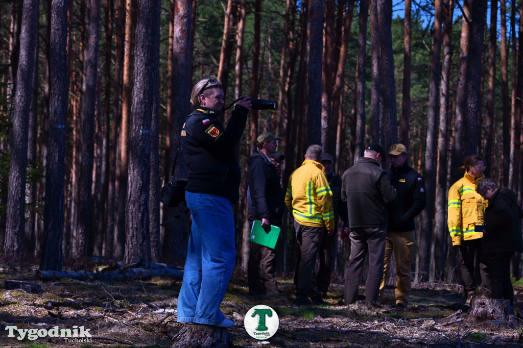 Zakonspirowane ćwiczenia. Strażacy i leśnicy do pożaru