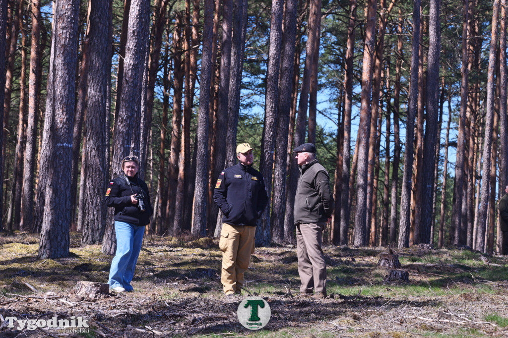 Zakonspirowane ćwiczenia. Strażacy i leśnicy do pożaru