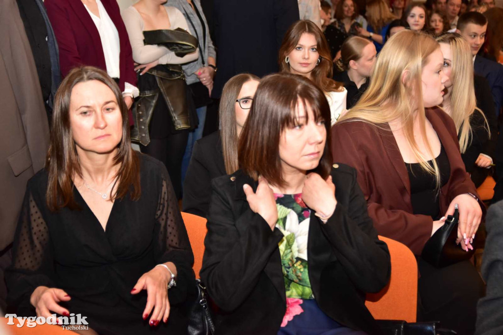 Pożegnanie absolwentów LO im. Bartłomieja Nowodworskiego