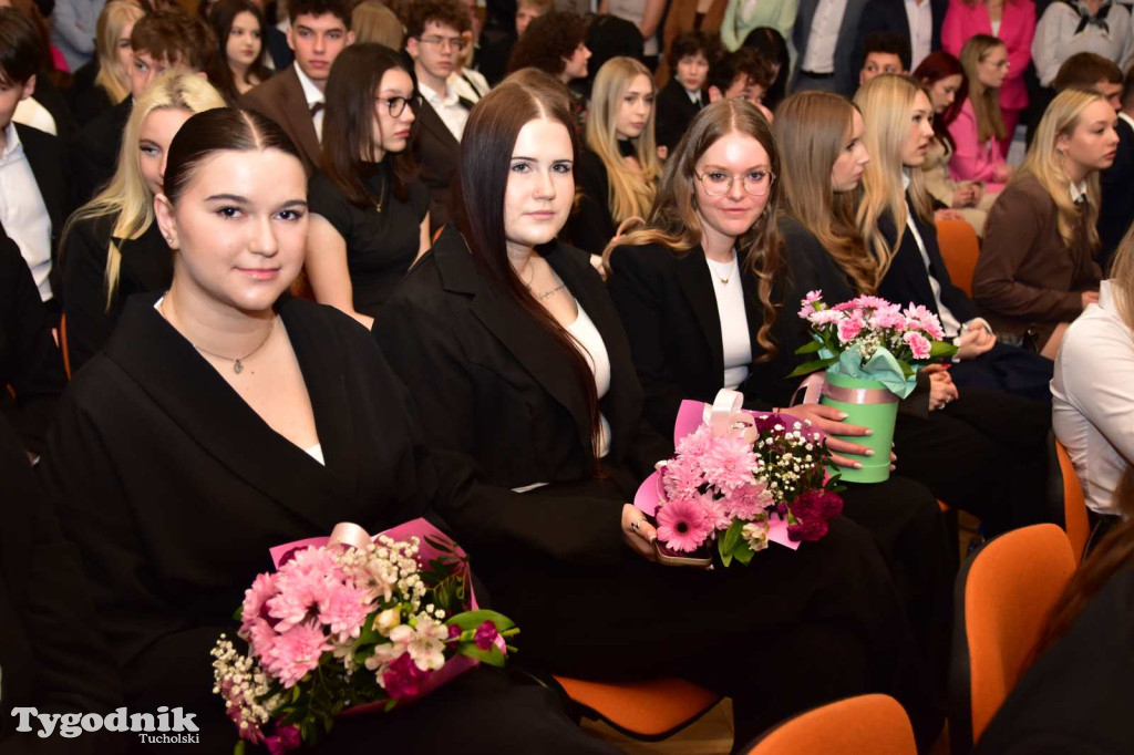 Pożegnanie absolwentów LO im. Bartłomieja Nowodworskiego