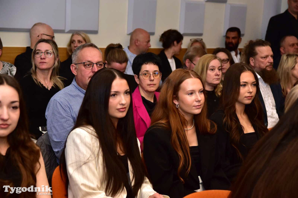 Pożegnanie absolwentów LO im. Bartłomieja Nowodworskiego