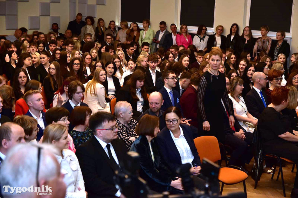 Pożegnanie absolwentów LO im. Bartłomieja Nowodworskiego