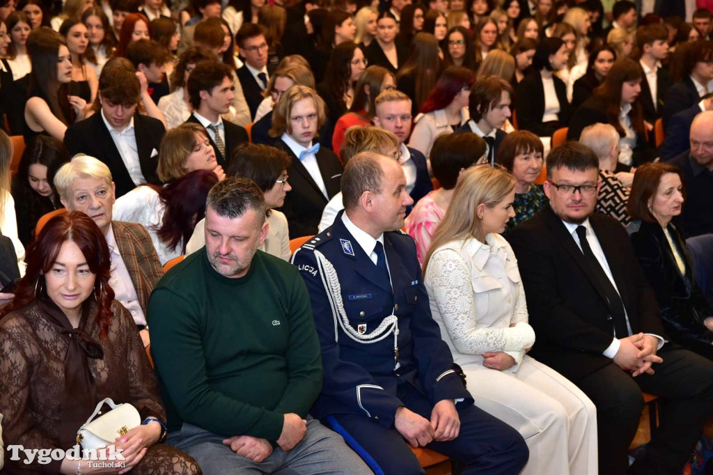 Pożegnanie absolwentów LO im. Bartłomieja Nowodworskiego