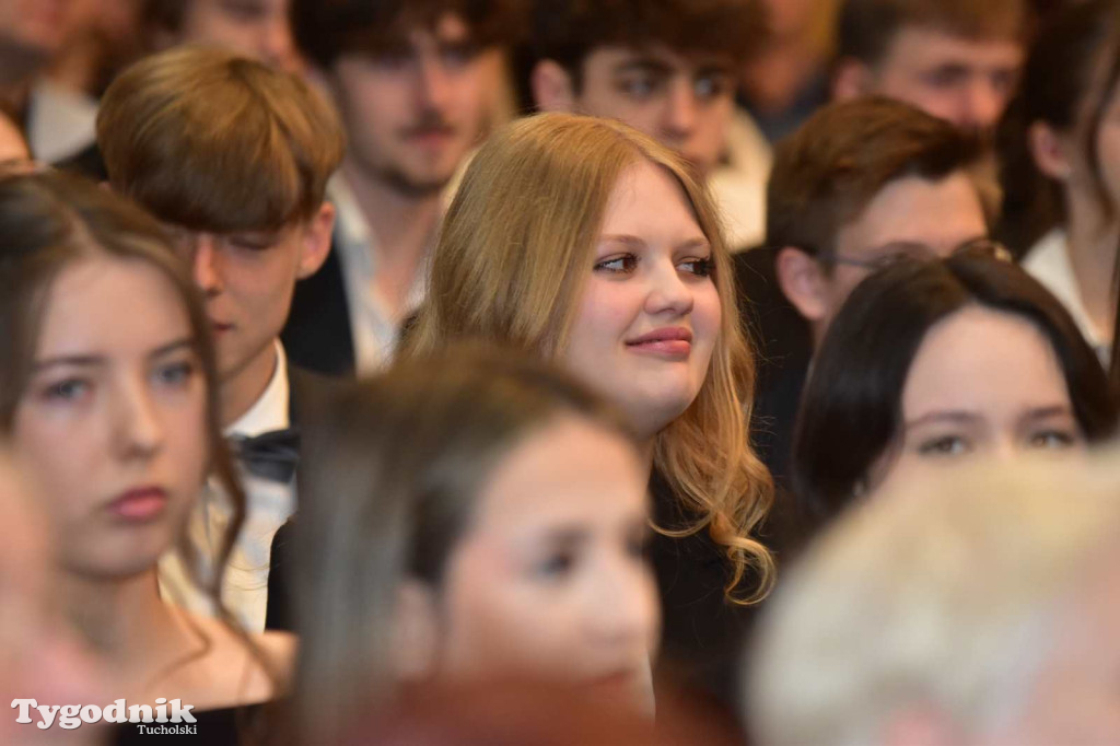 Pożegnanie absolwentów LO im. Bartłomieja Nowodworskiego