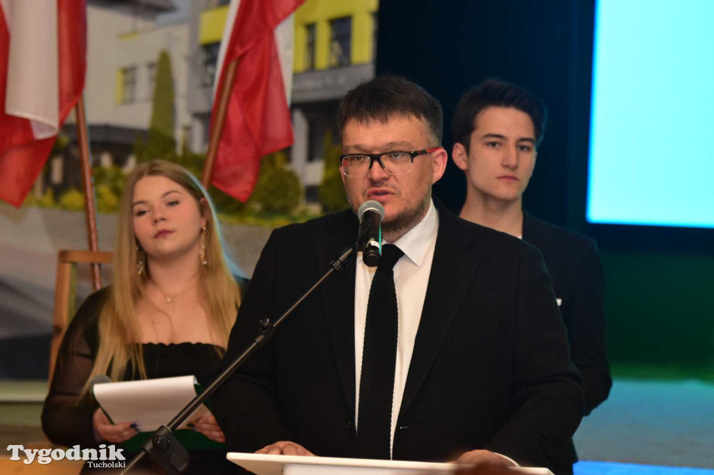 Pożegnanie absolwentów LO im. Bartłomieja Nowodworskiego