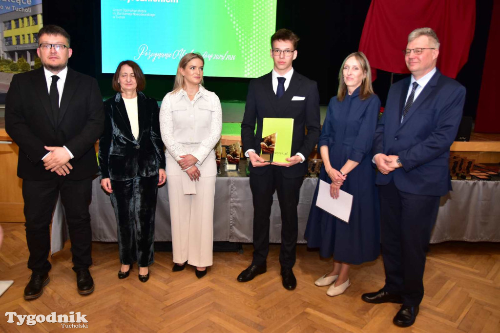 Pożegnanie absolwentów LO im. Bartłomieja Nowodworskiego