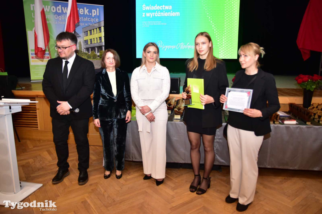 Pożegnanie absolwentów LO im. Bartłomieja Nowodworskiego