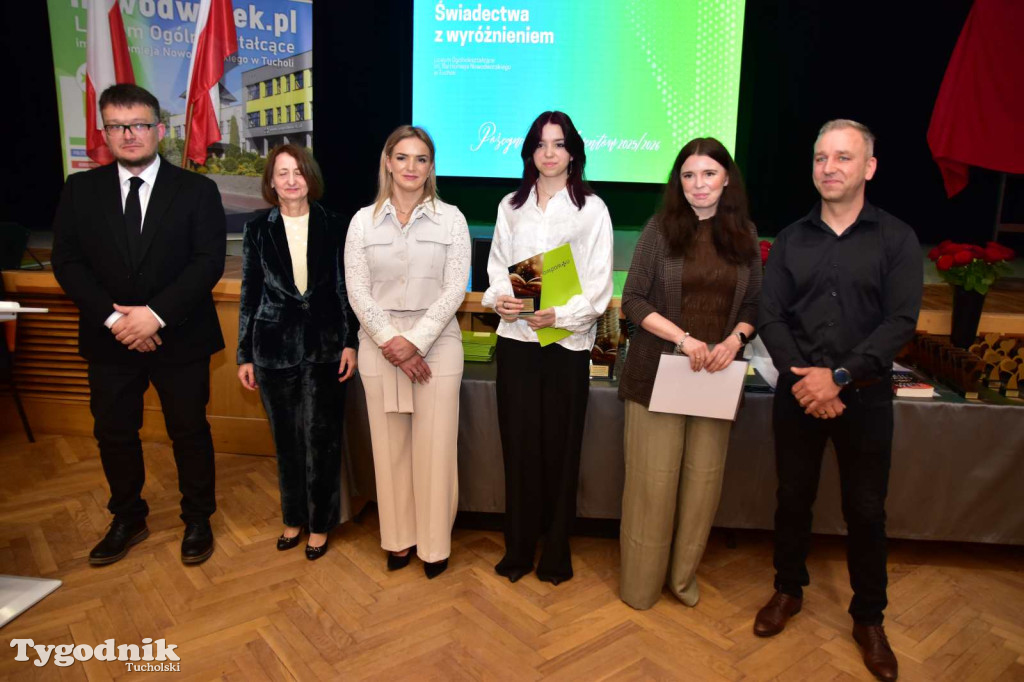 Pożegnanie absolwentów LO im. Bartłomieja Nowodworskiego