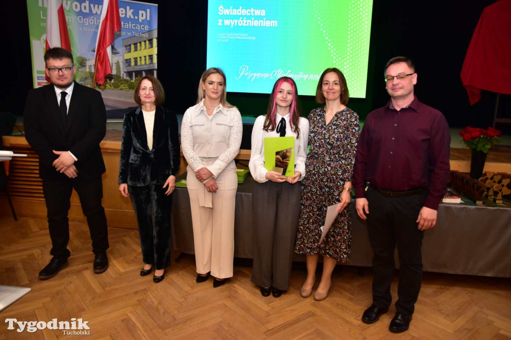 Pożegnanie absolwentów LO im. Bartłomieja Nowodworskiego