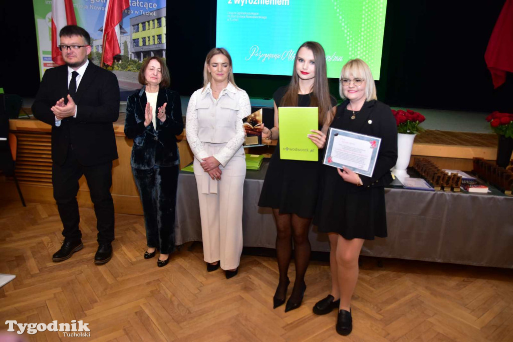 Pożegnanie absolwentów LO im. Bartłomieja Nowodworskiego