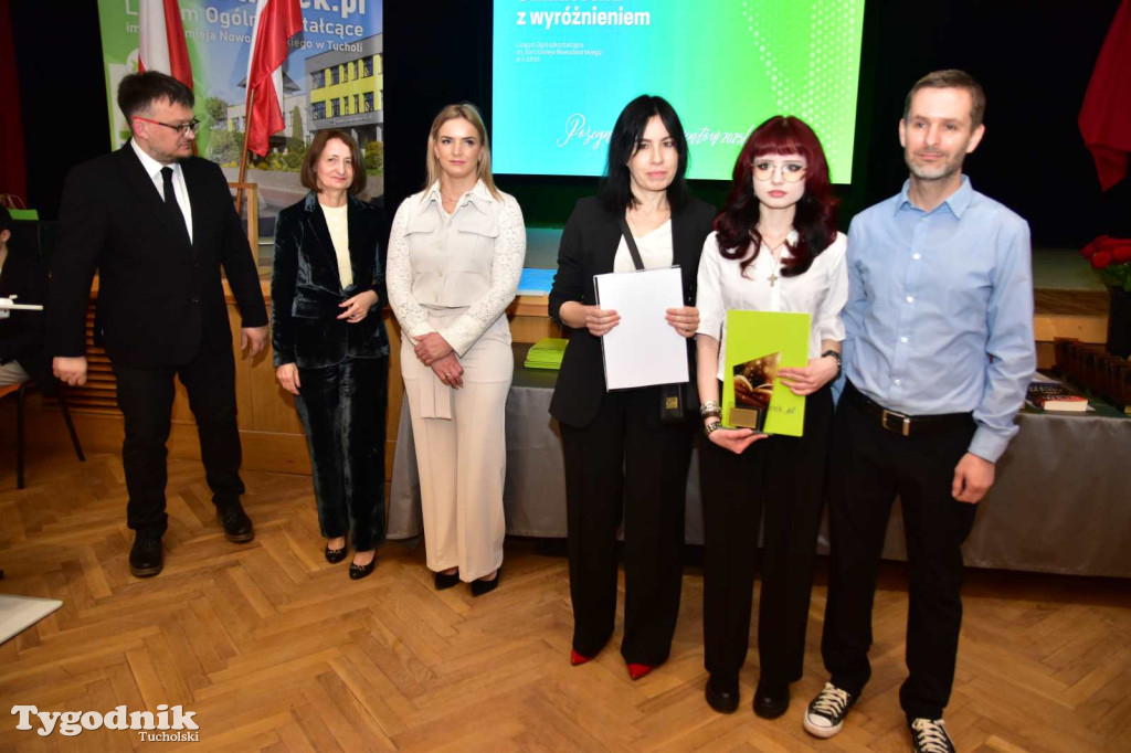 Pożegnanie absolwentów LO im. Bartłomieja Nowodworskiego