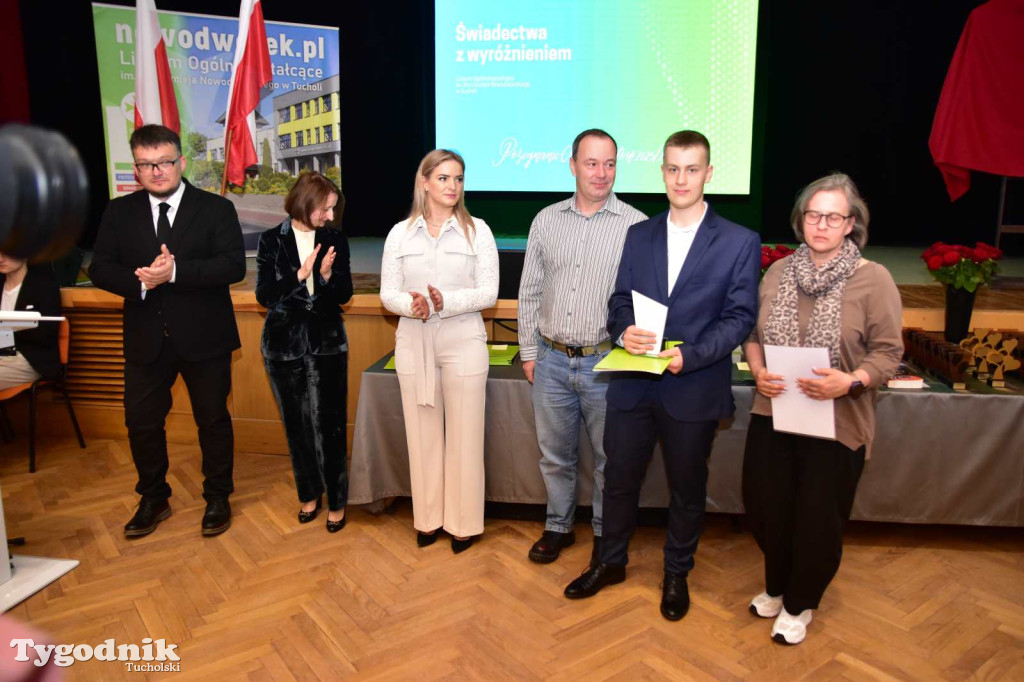 Pożegnanie absolwentów LO im. Bartłomieja Nowodworskiego