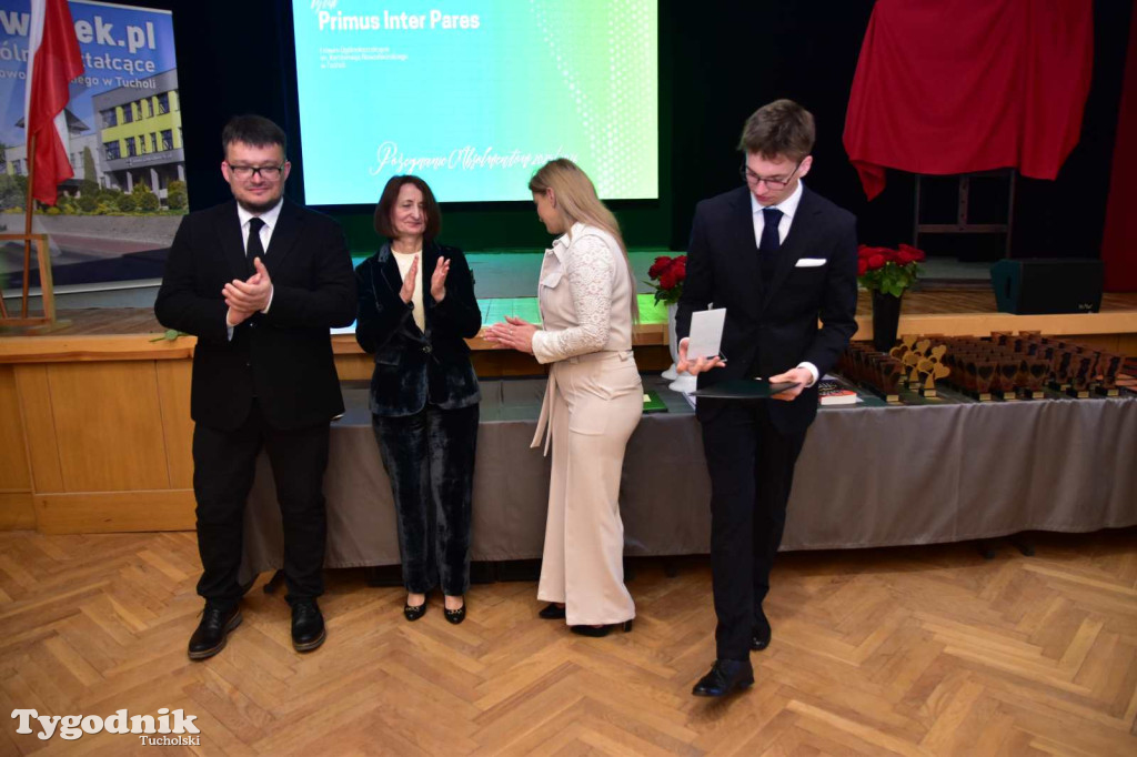 Pożegnanie absolwentów LO im. Bartłomieja Nowodworskiego